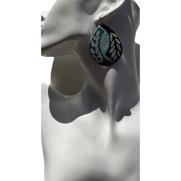 Estate Jewelry - Vintage Women’s Leaf Shell Detail Earrings Dangle Drop Blue Silver Boho Western